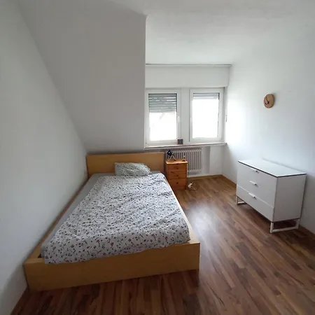 Cozy House 4 Beds Big Garden